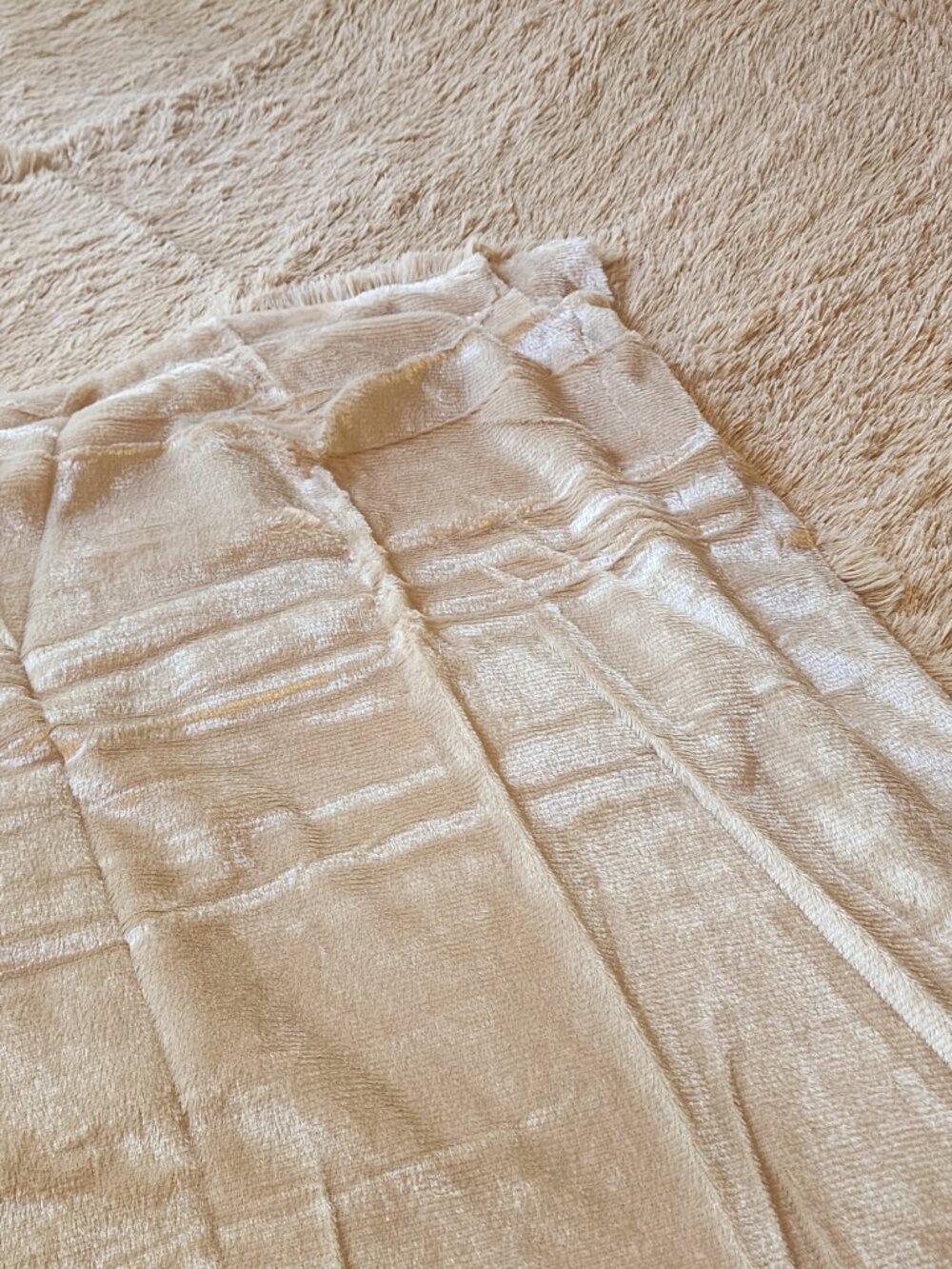 Decorative Extra Soft Fuzzy Faux Fur Throw Blanket 90" X 80"Solid Reversible